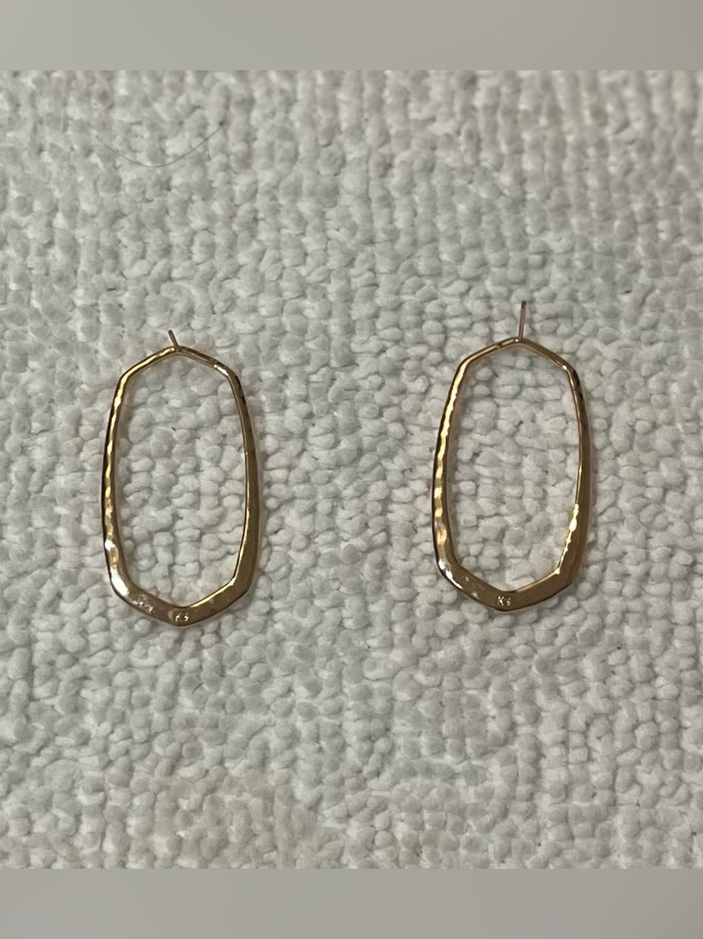 Kendra Scott Hammered Gold Oval Drop Earrings